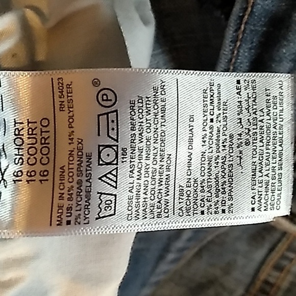 Old Navy Curvy Boot Cut 16 short jeans 👖 - Picture 4 of 4